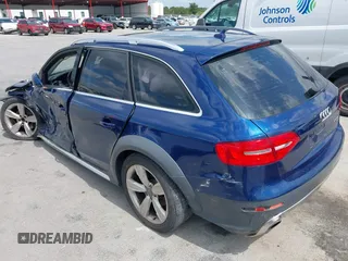2013 Audi allroad A4 Premium Plus z VIN WA1UFAFL0DA188195, wystawiony jako IAAI lot #42367660 z przebiegiem 142 801 mil mil oraz . Historia ofert i sprzedaży dostępna na DreamBid. Obrazek 19.