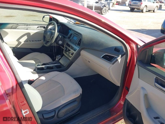 2015 Hyundai Sonata 2.4L SE with VIN 5NPE24AF3FH233750, listed as a IAAI auction lot 41875140 with 140,594 mi miles. Bid and sale history available at carsss.com. Image 5.