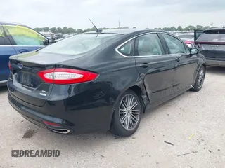 2013 Ford Fusion SE with VIN 3FA6P0H90DR274822, listed as a IAAI auction lot 42386000 with 142,342 mi miles and . Bid and sale history available at DreamBid. Image 4.