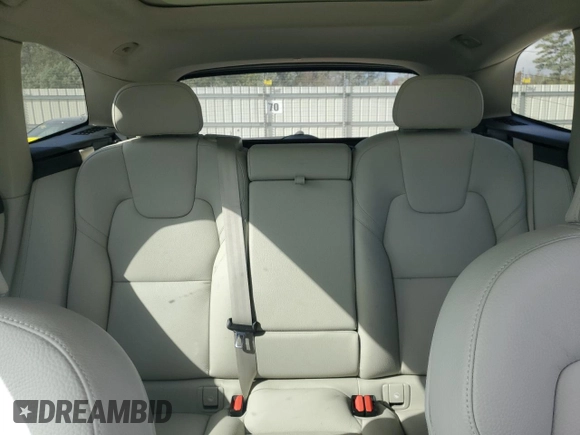 2023 Volvo XC60 Plus Bright Theme с VIN YV4L12DN0P1302014, выставлен на аукционе Copart как лот 77476774 с пробегом 17 183 миль миль и Списание • Salvage title. История ставок и продаж доступна на DreamBid. Изображение 10.