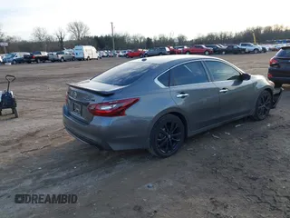 2018 Nissan Altima SV with VIN 1N4AL3APXJC296000, listed as a IAAI auction lot 41136829 with 53,975 mi miles and . Bid and sale history available at carsss.com. Image 4.
