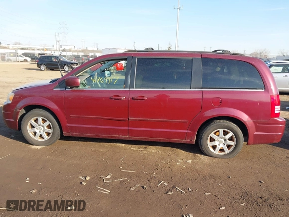 2008 Chrysler Town & Country Touring with VIN 2A8HR54P88R682746, listed as a IAAI auction lot 41769917 with 198,072 mi miles and . Bid and sale history available at DreamBid. Image 14.