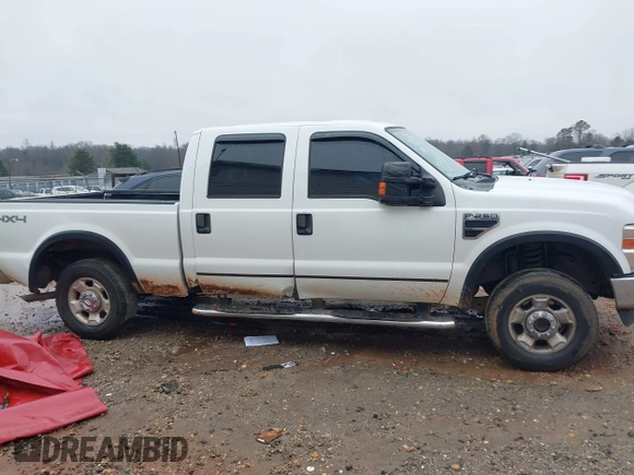 2010 Ford Super Duty F-250 SRW XL with VIN 1FTSW2B56AEA37604, listed as a IAAI auction lot 41234124 with 210,940 mi miles. Bid and sale history available at carsss.com. Image 14.