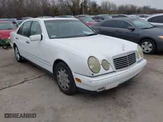 1999 Mercedes-Benz E-Class with VIN WDBJF65H6XA756164, listed as a IAAI auction lot 41551730 with 224,111 mi miles. Bid and sale history available at carsss.com. Image 1.