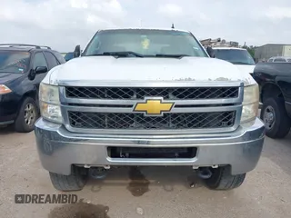 2013 Chevrolet Silverado 2500HD LT with VIN 1GC1CXCGXDF213053, listed as a IAAI auction lot 41938923 with 251,943 mi miles. Bid and sale history available at carsss.com. Image 12.