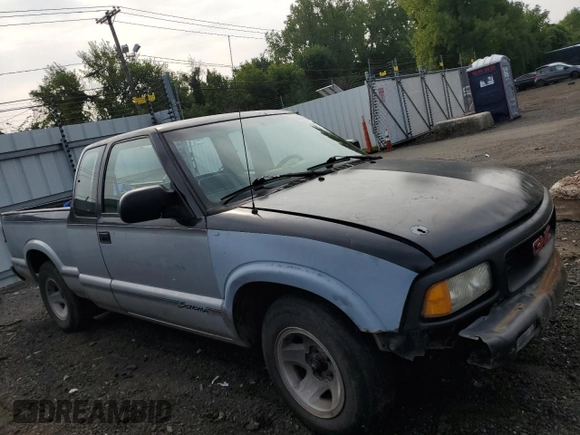 1994 GMC Sonoma with VIN 1GTCS19Z4RK505197, listed as a Copart auction lot 70470204 with 425,937 mi miles and Non Repairable. Bid and sale history available at carsss.com. Image 4.