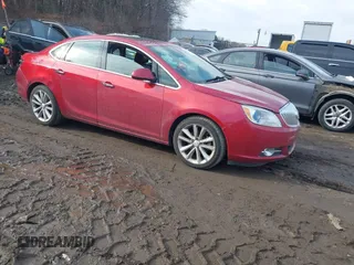2015 Buick Verano Group z VIN 1G4PS5SK5F4187480, wystawiony jako IAAI lot #41643223 z przebiegiem 133 941 mil mil oraz . Historia ofert i sprzedaży dostępna na DreamBid. Obrazek 1.