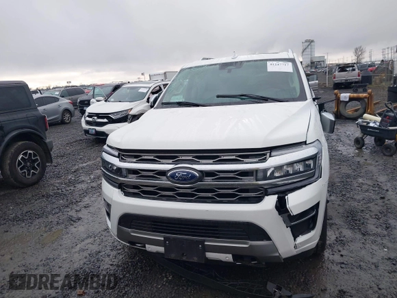 2023 Ford Expedition Platinum with VIN 1FMJU1M88PEA05387, listed as a IAAI auction lot 41247717 with 25,934 mi miles. Bid and sale history available at carsss.com. Image 12.