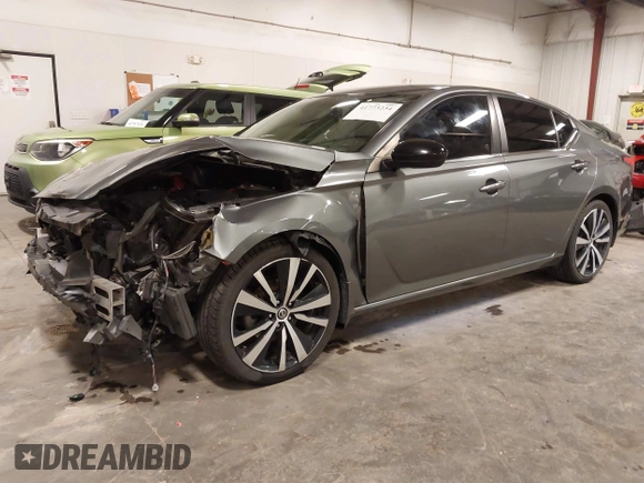 2019 Nissan Altima SR with VIN 1N4BL4CV6KC186522, listed as a IAAI auction lot 41773234 with 95,654 mi miles and . Bid and sale history available at DreamBid. Image 2.