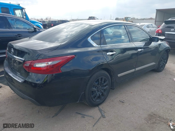 2018 Nissan Altima 2.5 SL with VIN 1N4AL3AP9JC472180, listed as a IAAI auction lot 41498291 with 67,852 mi miles. Bid and sale history available at carsss.com. Image 4.