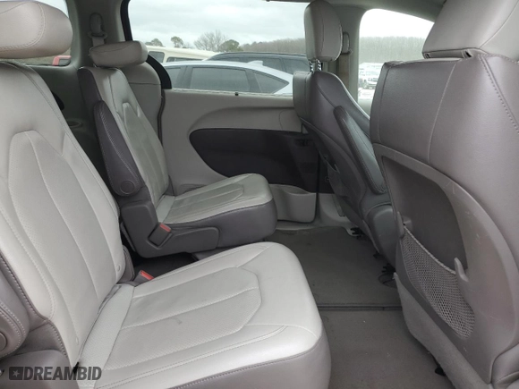 2018 Chrysler Pacifica Touring L with VIN 2C4RC1BG4JR204371, listed as a Copart auction lot 47564655 with NaN miles and Salvage Title. Bid and sale history available at carsss.com. Image 11.