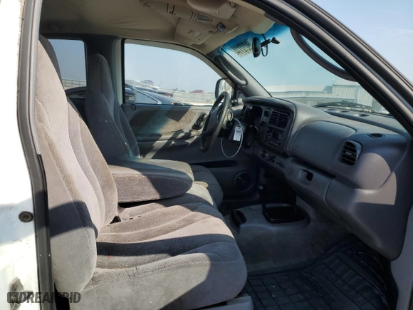 2000 Dodge Dakota Sport with VIN 1B7GG22N0YS547574, listed as a Copart auction lot 69222114 with 175,072 mi miles and Salvage Title. Bid and sale history available at carsss.com. Image 10.