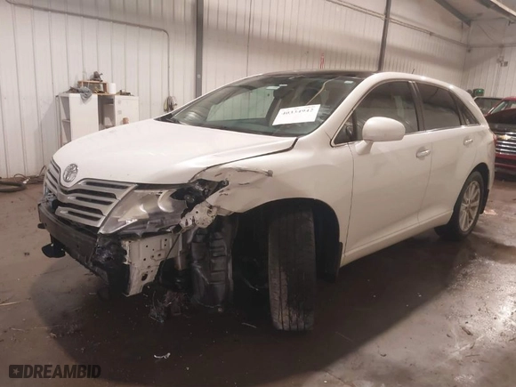 2011 Toyota Venza with VIN 4T3ZA3BB1BU040297, listed as a IAAI auction lot 40334942 with NaN miles. Bid and sale history available at carsss.com. Image 2.