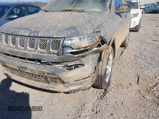 2023 Jeep Compass Latitude Lux with VIN 3C4NJDFN4PT521619, listed as a IAAI auction lot 40676656 with Not provided miles and . Bid and sale history available at DreamBid. Image 6.