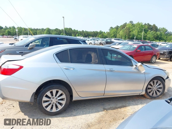 2013 Honda Accord EX z VIN 1HGCR2F7XDA039828, wystawiony jako IAAI lot #42387672 z przebiegiem 183 844 mil mil oraz . Historia ofert i sprzedaży dostępna na DreamBid. Obrazek 14.