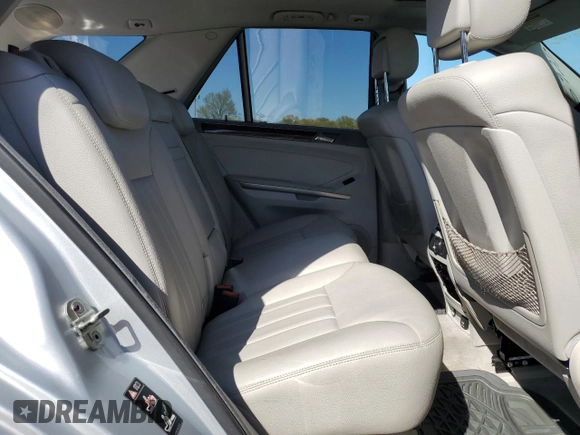 2006 Mercedes-Benz M 500 z VIN 4JGBB75E96A023923, wystawiony jako Copart lot #52966925 z przebiegiem 129 575 mil mil oraz Szkoda całkowita • Salvage title. Historia ofert i sprzedaży dostępna na DreamBid. Obrazek 11.
