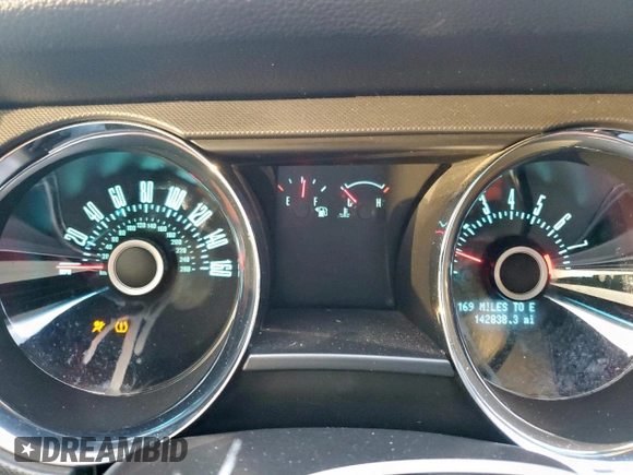 2013 Ford Mustang V6 with VIN 1ZVBP8AM1D5256853, listed as a Copart auction lot 65688035 with 142,838 mi miles and Clean title. Bid and sale history available at DreamBid. Image 9.