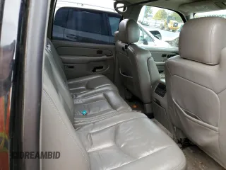 2005 Chevrolet Suburban LS with VIN 3GNFK16Z75G256551, listed as a Copart auction lot 76172014 with 229,260 mi miles and Salvage Title. Bid and sale history available at carsss.com. Image 11.