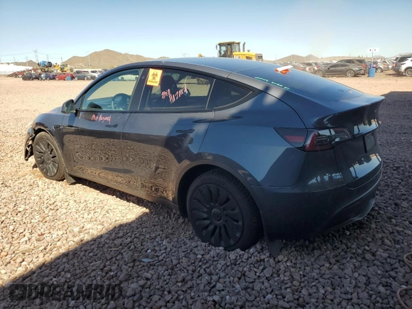 2022 Tesla Model Y Long Range z VIN 7SAYGDEE3NF543705, wystawiony jako Copart lot #50244955 z przebiegiem 59 063 mil mil oraz Szkody całkowita. Historia ofert i sprzedaży dostępna na DreamBid. Obrazek 2.