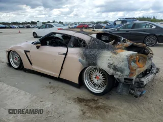 2009 Nissan GT-R Premium z VIN JN1AR54F89M252092, wystawiony jako Copart lot #46330405 z przebiegiem Nie podano mil oraz Nie do naprawy • Non repairable. Historia ofert i sprzedaży dostępna na DreamBid. Obrazek 2.