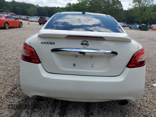 2010 Nissan Maxima SV z VIN 1N4AA5AP7AC829258, wystawiony jako Copart lot #61083055 z przebiegiem 150 458 mil mil oraz Szkoda całkowita • Salvage title. Historia ofert i sprzedaży dostępna na DreamBid. Obrazek 6.