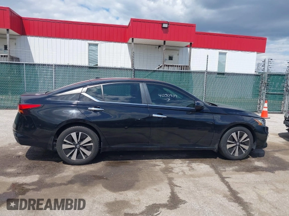 2021 Nissan Altima SV with VIN 1N4BL4DV2MN302661, listed as a IAAI auction lot 42290909 with 78,393 mi miles and . Bid and sale history available at DreamBid. Image 13.
