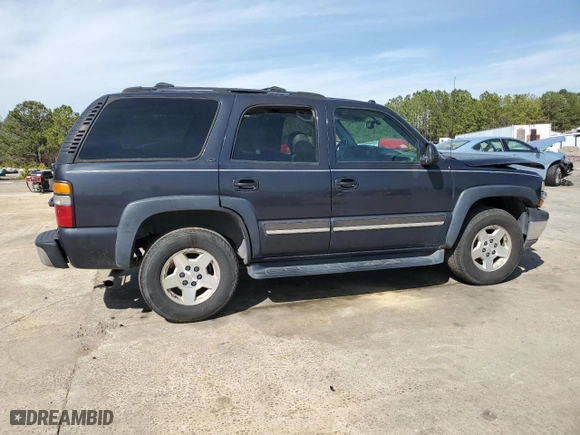2005 Chevrolet Tahoe LT with VIN 1GNEC13T05J114811, listed as a Copart auction lot 49456635 with 186,578 mi miles and Salvage Title. Bid and sale history available at carsss.com. Image 3.