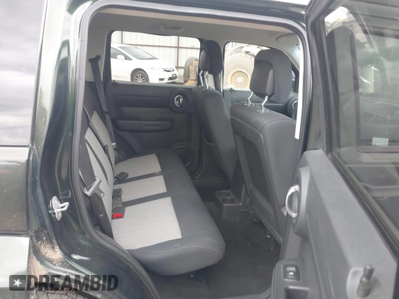 2010 Dodge Nitro SE z VIN 1D4PU2GK4AW125087, wystawiony jako IAAI lot #42554853 z przebiegiem 82 282 mil mil oraz . Historia ofert i sprzedaży dostępna na DreamBid. Obrazek 8.