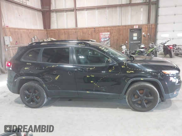 2018 Jeep Cherokee Limited z VIN 1C4PJMDX8JD554326, wystawiony jako IAAI lot #41843179 z przebiegiem 144 104 mil mil oraz . Historia ofert i sprzedaży dostępna na DreamBid. Obrazek 13.