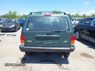 2000 Jeep Cherokee SE with VIN 1J4FF28S0YL236369, listed as a IAAI auction lot 42314386 with 159,005 mi miles and . Bid and sale history available at DreamBid. Image 16.