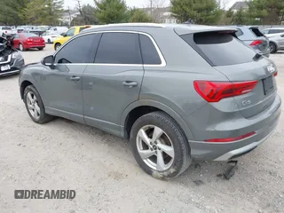 2022 Audi Q3 Premium z VIN WA1AUCF37N1096376, wystawiony jako IAAI lot #41803368 z przebiegiem 39 168 mil mil oraz . Historia ofert i sprzedaży dostępna na DreamBid. Obrazek 3.