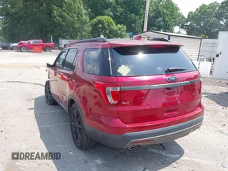 2017 Ford Explorer XLT with VIN 1FM5K7D84HGE18438, listed as a IAAI auction lot 42311925 with 134,650 mi miles and . Bid and sale history available at DreamBid. Image 3.