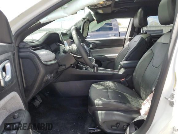 2023 Jeep Compass Latitude Lux с VIN 3C4NJDFN3PT517934, выставлен на аукционе Copart как лот 54015345 с пробегом 13 279 миль миль и Списание • Salvage title. История ставок и продаж доступна на DreamBid. Изображение 7.