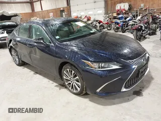 2021 Lexus ES 350 z VIN 58ADZ1B1XMU087881, wystawiony jako IAAI lot #42264527 z przebiegiem 15 273 mil mil oraz . Historia ofert i sprzedaży dostępna na DreamBid. Obrazek 1.