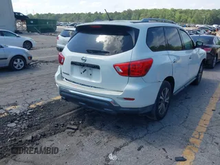 2018 Nissan Pathfinder SL with VIN 5N1DR2MN2JC631773, listed as a IAAI auction lot 42301611 with 145,100 mi miles and . Bid and sale history available at DreamBid. Image 4.