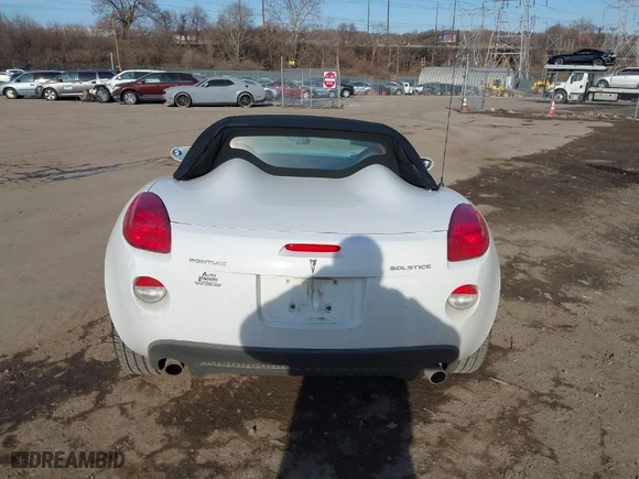 2007 Pontiac Solstice with VIN 1G2MB35B37Y107311, listed as a IAAI auction lot 41458334 with NaN miles. Bid and sale history available at carsss.com. Image 16.