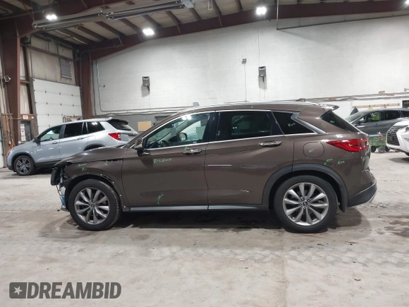 2019 Infiniti QX50 Luxe with VIN 3PCAJ5M36KF134096, listed as a IAAI auction lot 41851337 with 77,647 mi miles and . Bid and sale history available at DreamBid. Image 14.