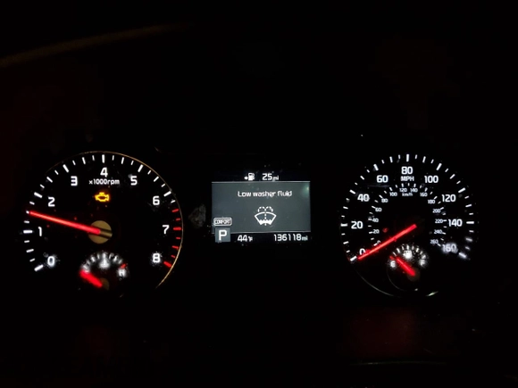 2019 Kia Sorento L with VIN 5XYPG4A32KG589365, listed as a Copart auction lot 45155175 with 136,118 mi miles and Clean Title. Bid and sale history available at DreamBid. Image 9.