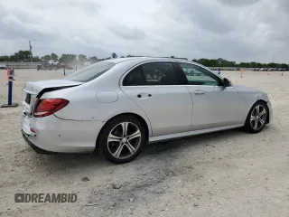 2017 Mercedes-Benz E 300 Luxury with VIN WDDZF4KB9HA111394, listed as a Copart auction lot 54847815 with 130,269 mi miles and Clean Title. Bid and sale history available at DreamBid. Image 3.