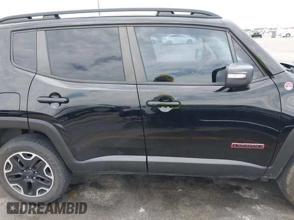 2016 Jeep Renegade Trailhawk with VIN ZACCJBCT2GPD27483, listed as a IAAI auction lot 42818326 with 123,039 mi miles and . Bid and sale history available at DreamBid. Image 13.
