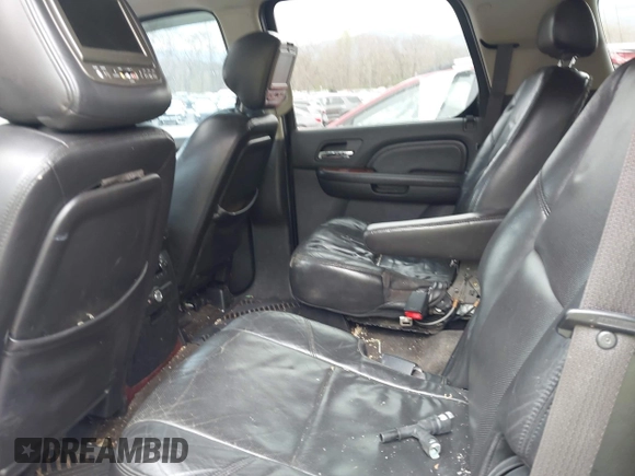 2009 Cadillac Escalade z VIN 1GYFK23229R252638, wystawiony jako IAAI lot #41962606 z przebiegiem 224 915 mil mil oraz . Historia ofert i sprzedaży dostępna na DreamBid. Obrazek 8.