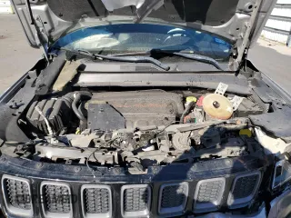 2020 Jeep Compass Trailhawk z VIN 3C4NJDDB9LT106573, wystawiony jako Copart lot #47480195 z przebiegiem 87 935 mil mil oraz Nie do naprawy • Non repairable. Historia ofert i sprzedaży dostępna na DreamBid. Obrazek 13.