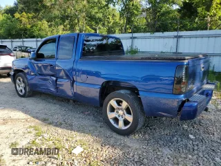 2003 Chevrolet Silverado SS z VIN 2GCEK19N331336514, wystawiony jako Copart lot #58198544 z przebiegiem 123 463 mil mil oraz Szkody całkowita. Historia ofert i sprzedaży dostępna na DreamBid. Obrazek 2.