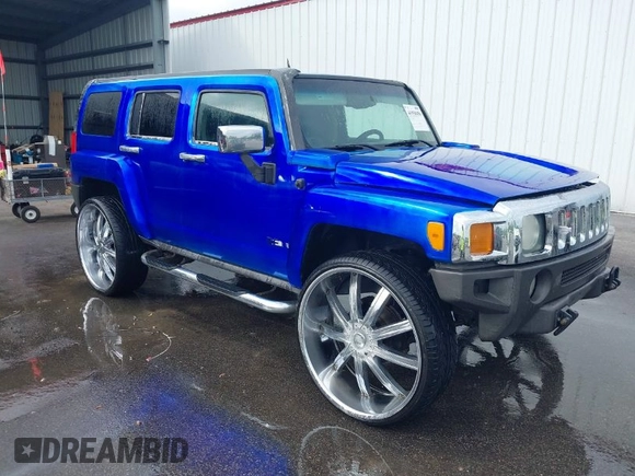 2006 Hummer H3 with VIN 5GTDN136568179177, listed as a IAAI auction lot 41950456 with 223,713 mi miles. Bid and sale history available at carsss.com. Image 1.