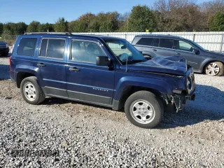 2013 Jeep Patriot Sport z VIN 1C4NJPBA3DD130144, wystawiony jako Copart lot #74302753 z przebiegiem 128 813 mil mil oraz Szkoda całkowita • Salvage title. Historia ofert i sprzedaży dostępna na DreamBid. Obrazek 4.