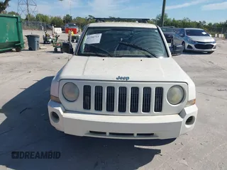 2007 Jeep Patriot Sport with VIN 1J8FT28W07D363173, listed as a IAAI auction lot 41791711 with 117,446 mi miles and . Bid and sale history available at DreamBid. Image 6.