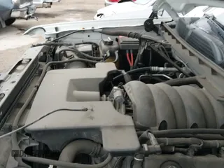 2016 Chevrolet Silverado 1500 LT z VIN 1GCVKREC7GZ240014, wystawiony jako IAAI lot #43115857 z przebiegiem 148 992 mil mil oraz . Historia ofert i sprzedaży dostępna na DreamBid. Obrazek 19.