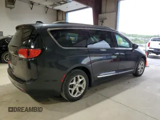 2017 Chrysler Pacifica Touring L with VIN 2C4RC1BG7HR608310, listed as a Copart auction lot 55654555 with 96,763 mi miles and Salvage Title. Bid and sale history available at DreamBid. Image 3.