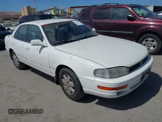 1993 Toyota Camry LE z VIN JT2SK12E0P0143650, wystawiony jako IAAI lot #42345181 z przebiegiem 264 350 mil mil oraz . Historia ofert i sprzedaży dostępna na DreamBid. Obrazek 1.
