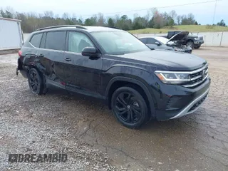 2022 Volkswagen Atlas 3.6L V6 SE w/Technology with VIN 1V2HR2CA1NC549008, listed as a IAAI auction lot 41851901 with 39,892 mi miles. Bid and sale history available at carsss.com. Image 1.